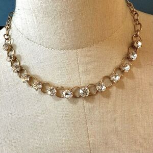 Gold tone rhinestone link necklace